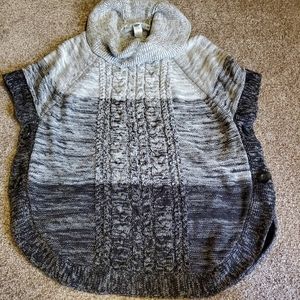 Short sleeve sweater